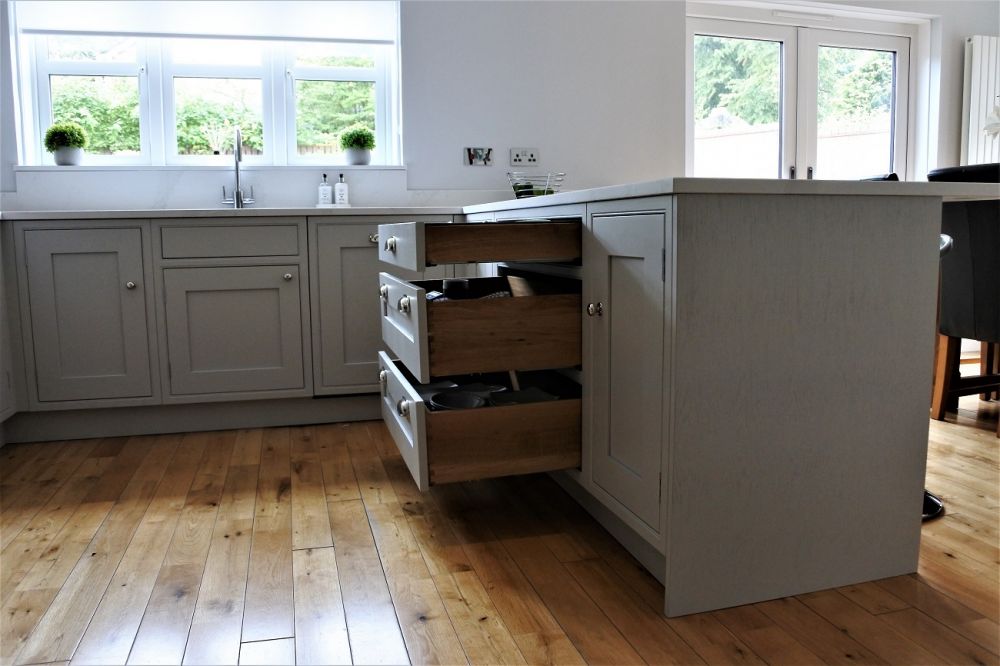 Oak dovetail drawers with Inframe kitchen